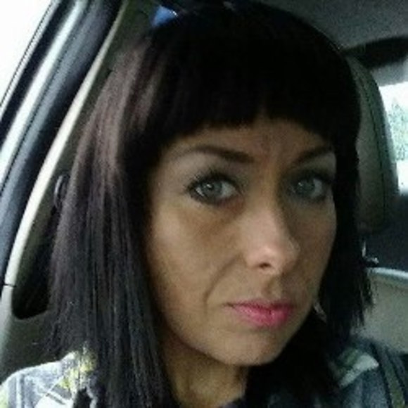 Meet your Posher, Jo ann - Picture 2 of 2